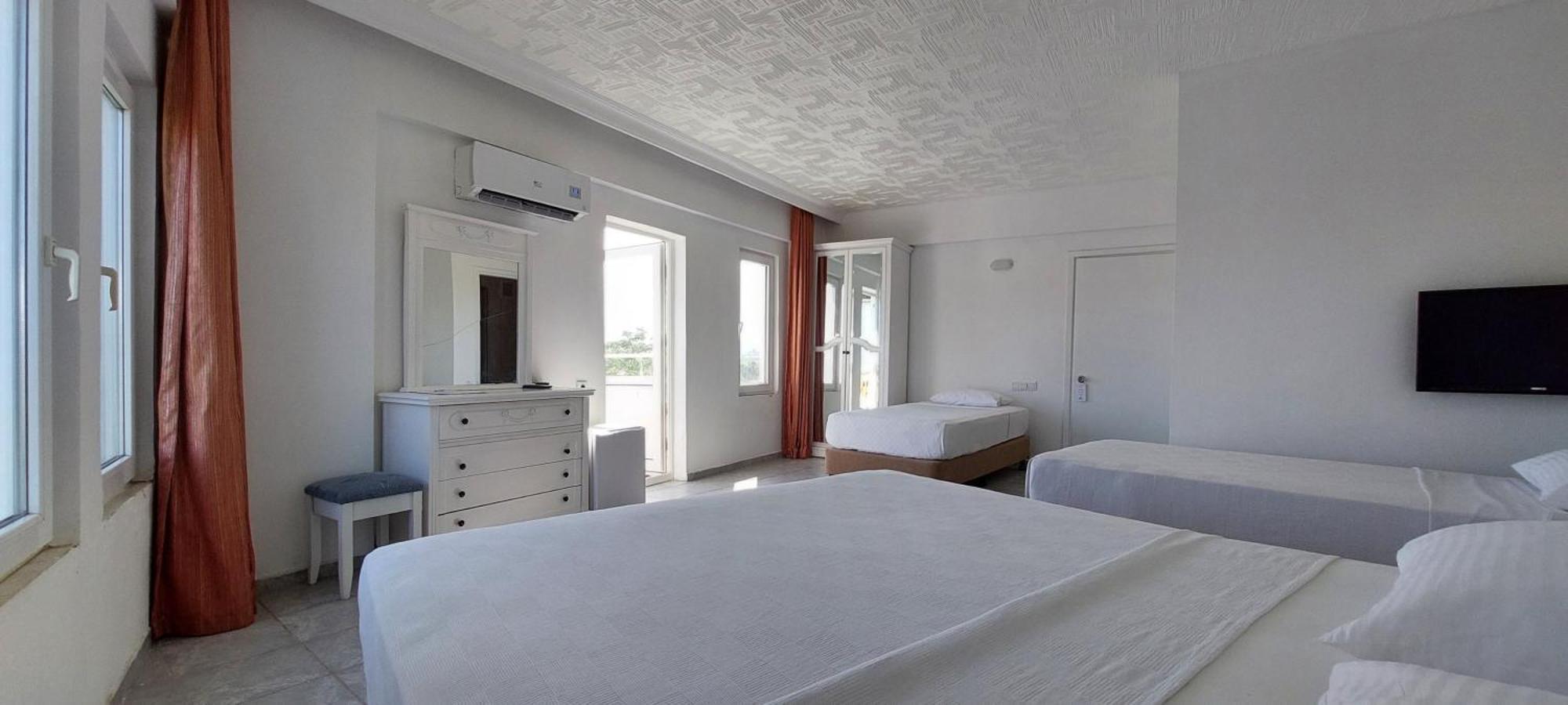 Uk Hotel Kiris Antalya Bagian luar foto