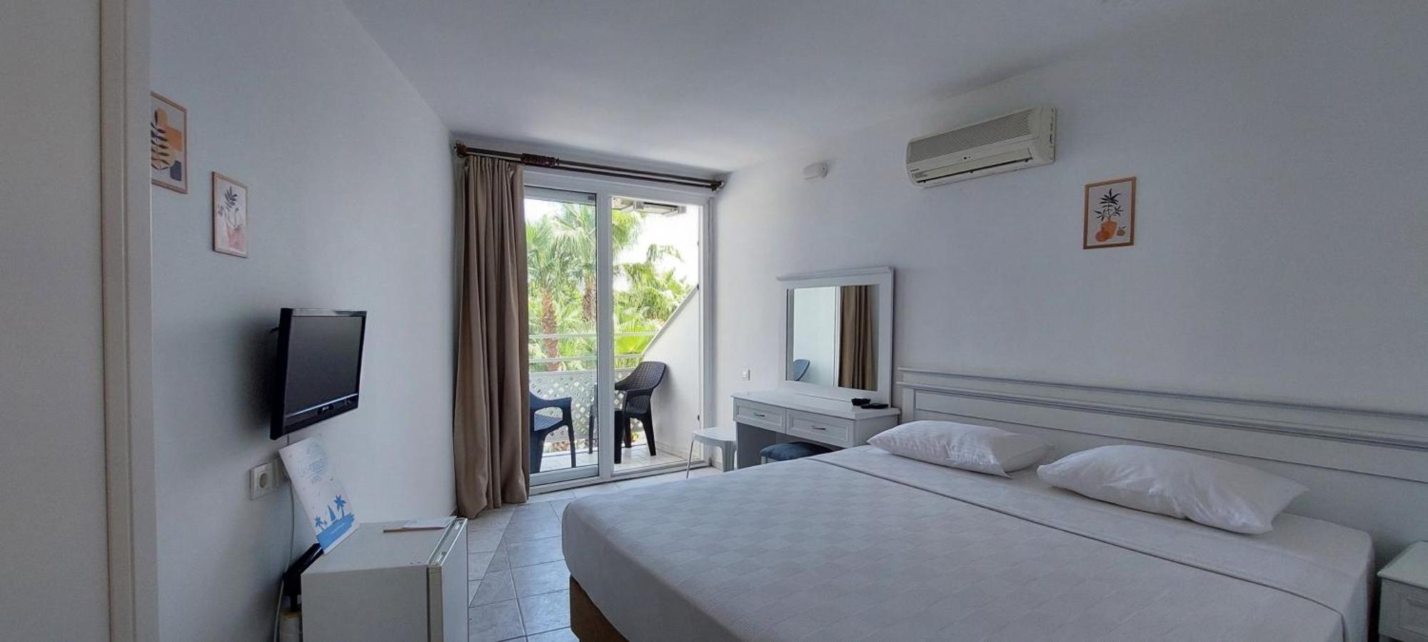 Uk Hotel Kiris Antalya Bagian luar foto